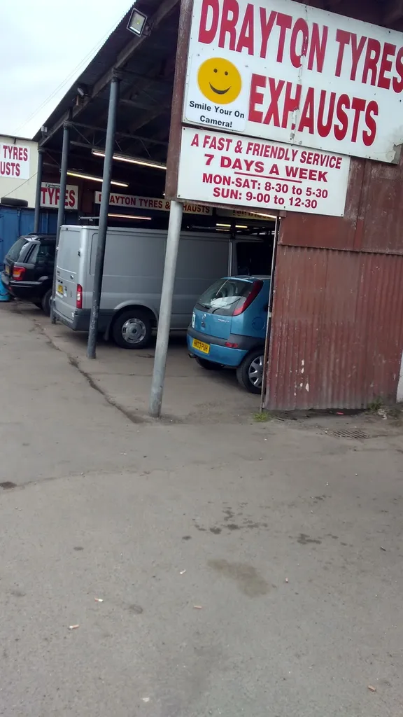 Drayton Tyres & Exhausts