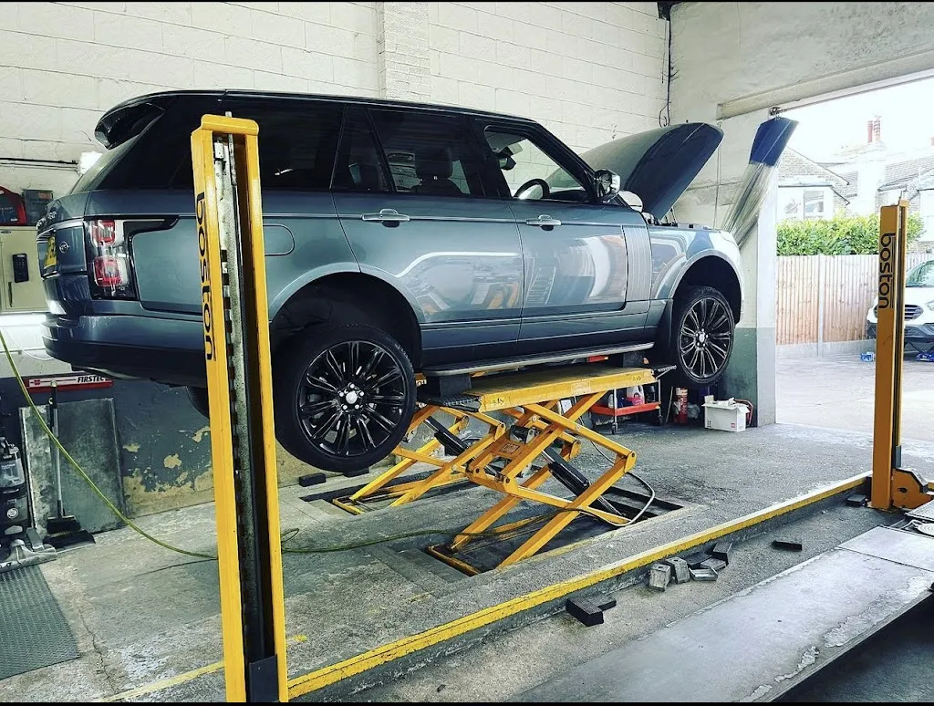 Dundalk Motors London