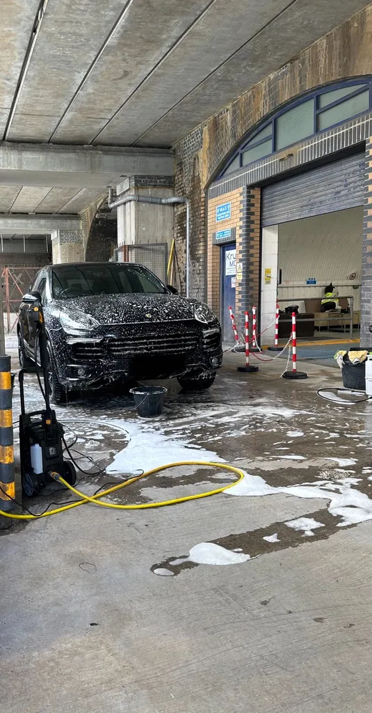 E1 Number One Car Wash