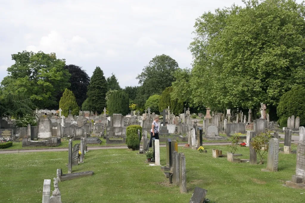 East Finchley Cemetery