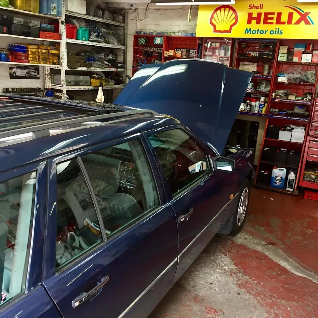 Elm Motors
