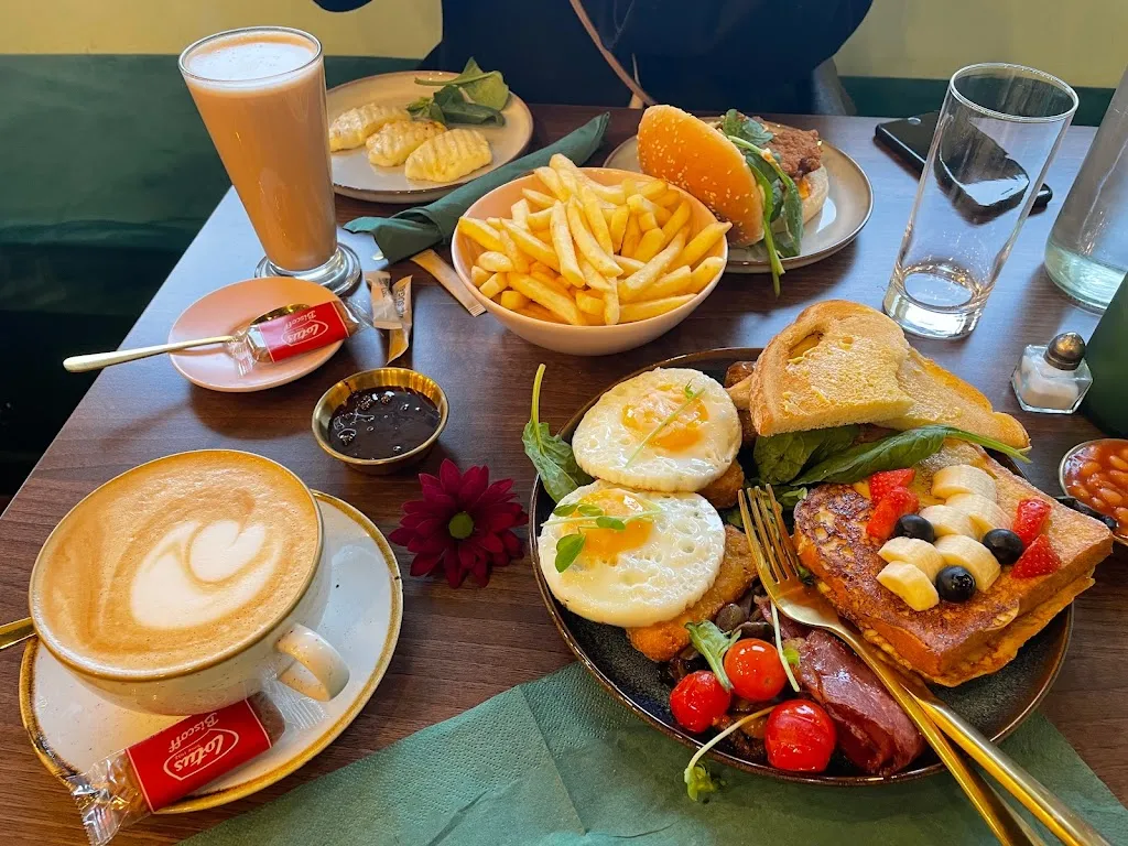 Emerald Cafe Bistro