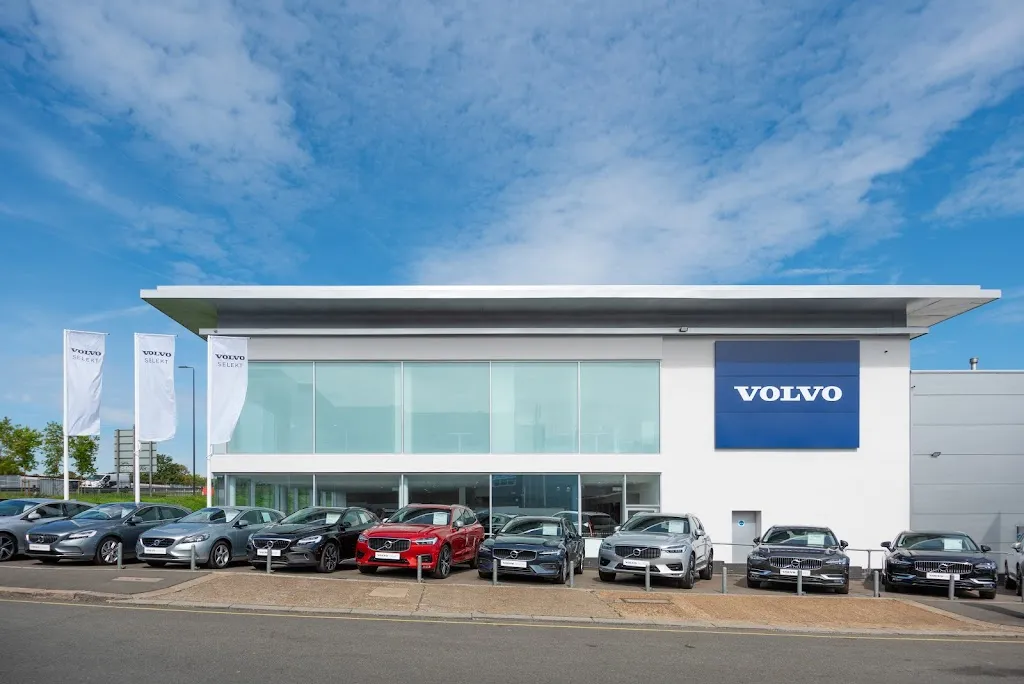 Endeavour Volvo Cars - West London