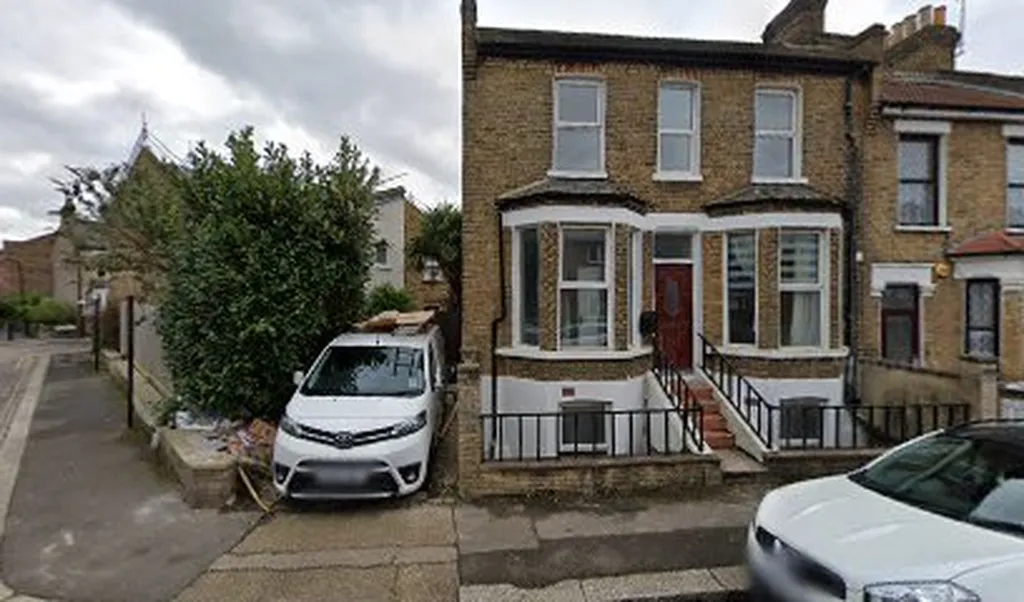 Enterprise Car Club - 12 Park Grove Road, Cathall London E17 9BU