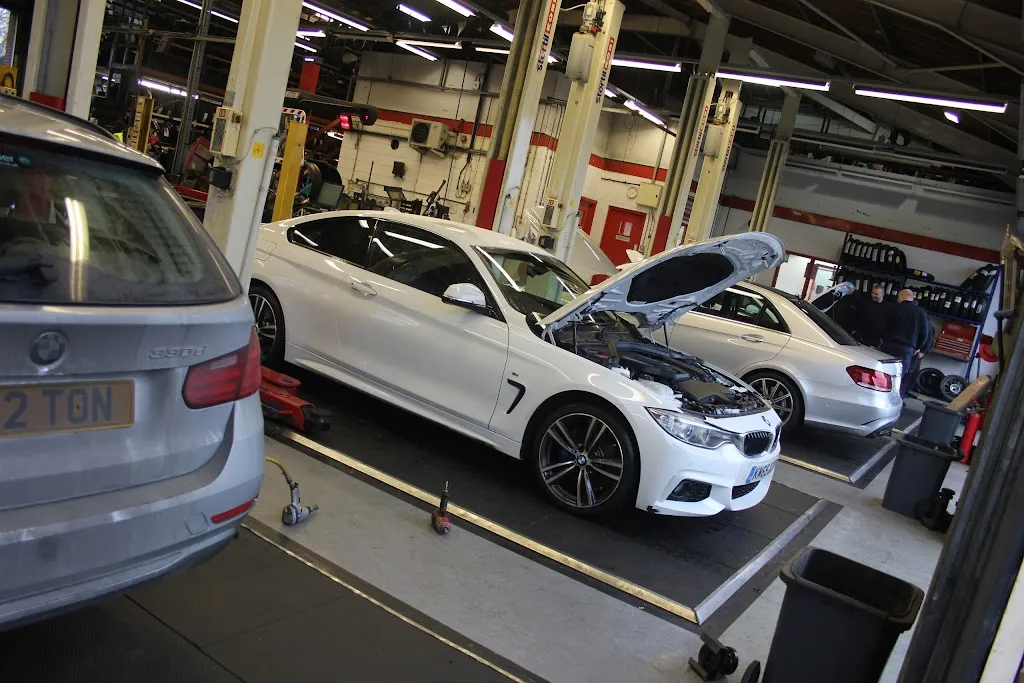 Feltham Tyre Centre