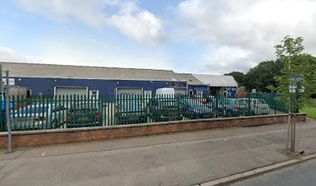 Fifth Avenue Cars Ltd Mini Specialist Sales & Servicing (Viewings By Appointment Only)