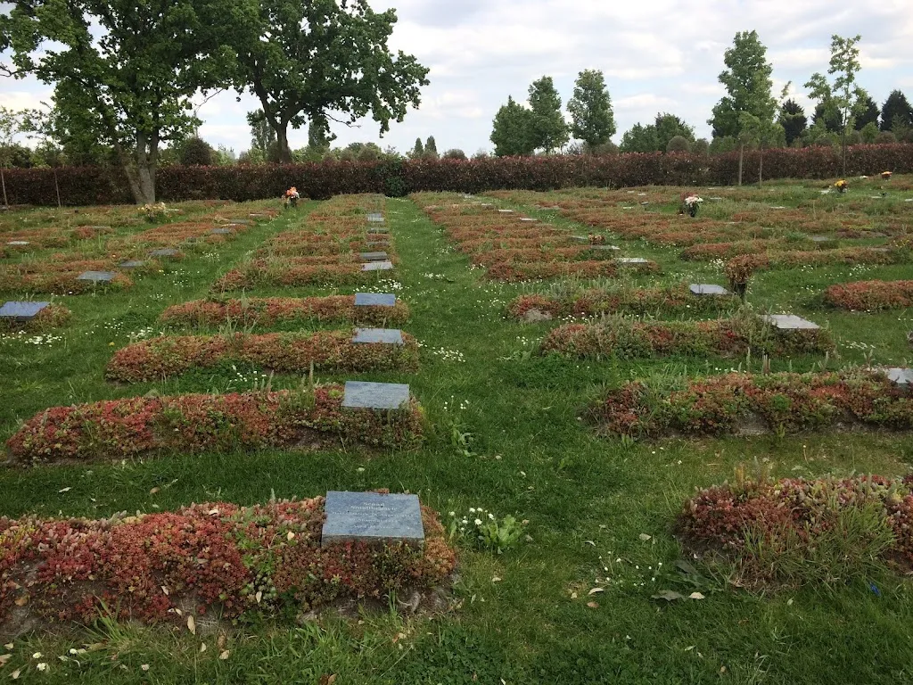 Gardens of Peace ® Muslim Cemetery (Elmbridge Road)