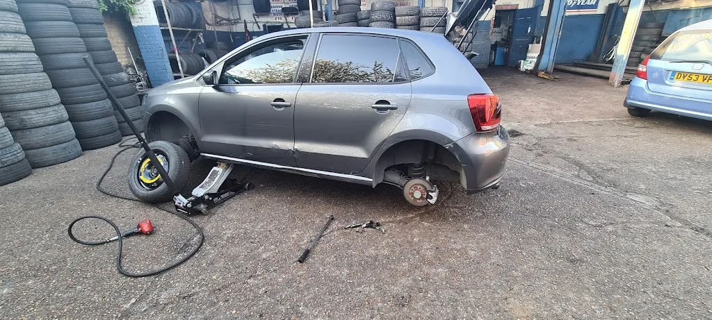 Grays of Southall Tyres & Exhausts