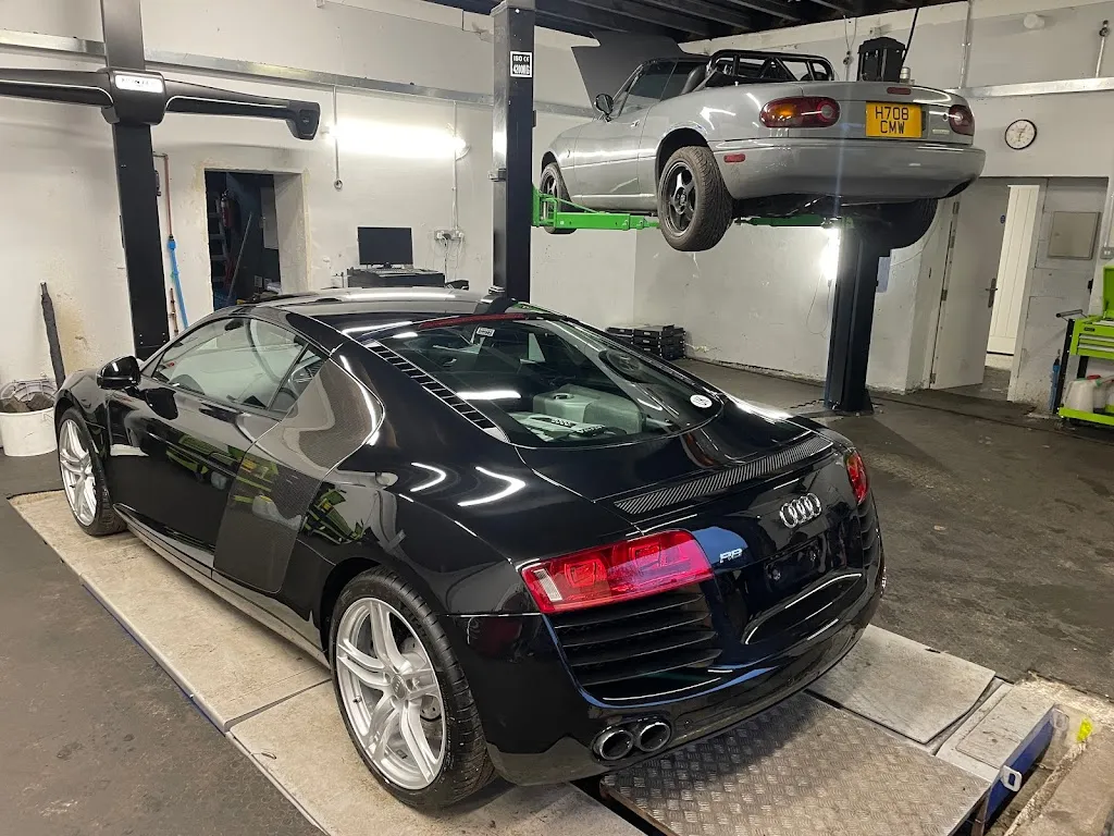 Hampton Motors