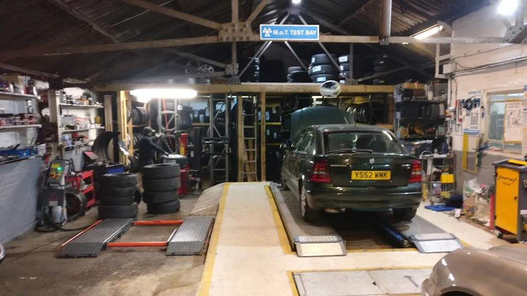 Hampton Tyres & MOT Ltd