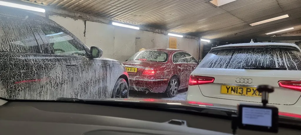 Hand car wash