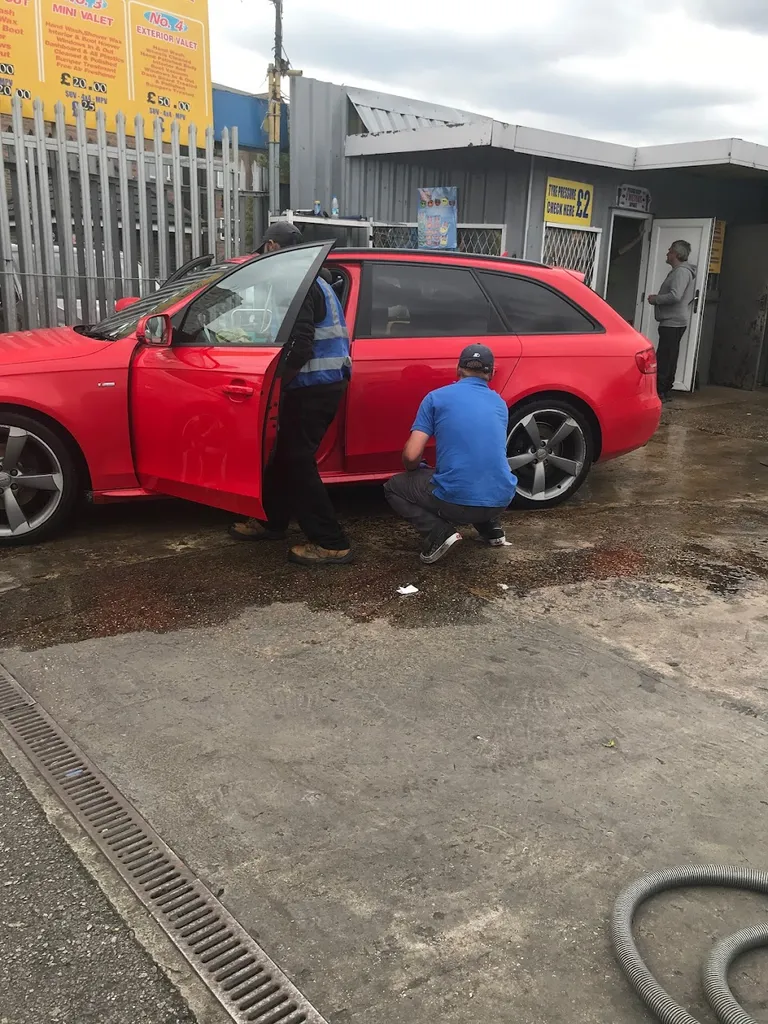 Hand Car Wash & Tyres