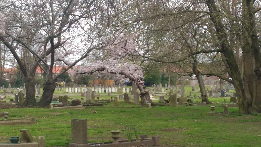 Hertford Road Cemetery