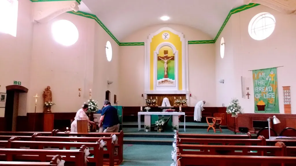 Holy Cross RC Church, Carshalton