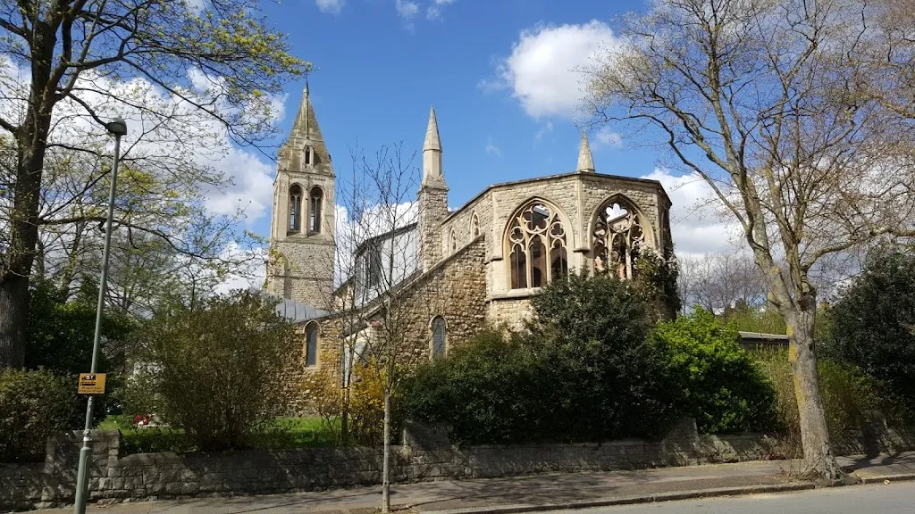 Holy Trinity SE20