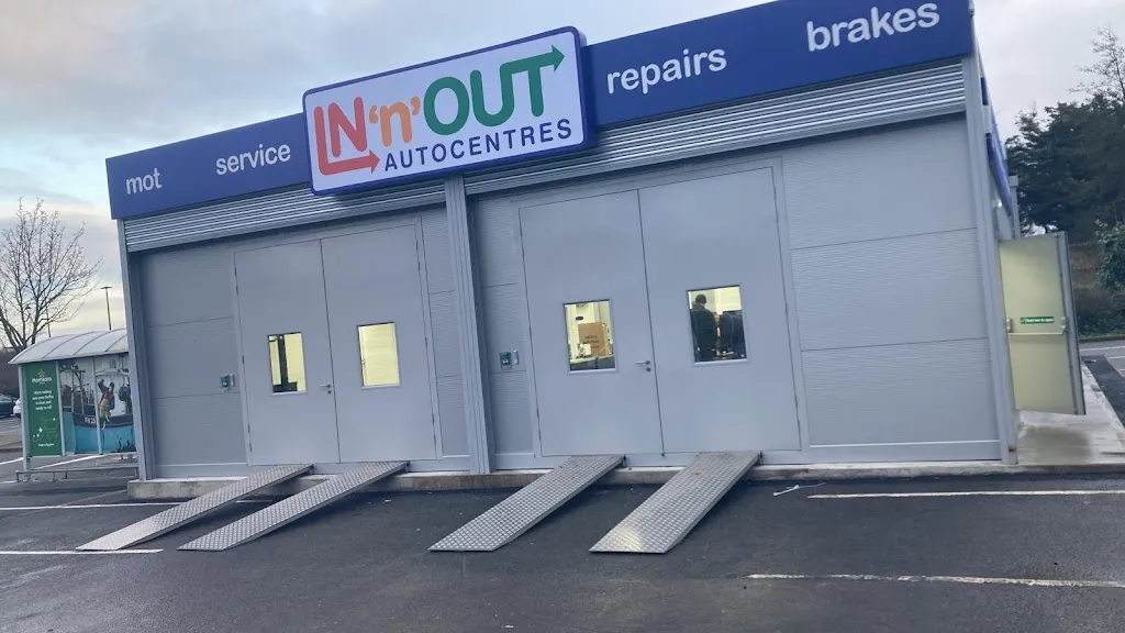 IN'n'OUT Autocentres Erith