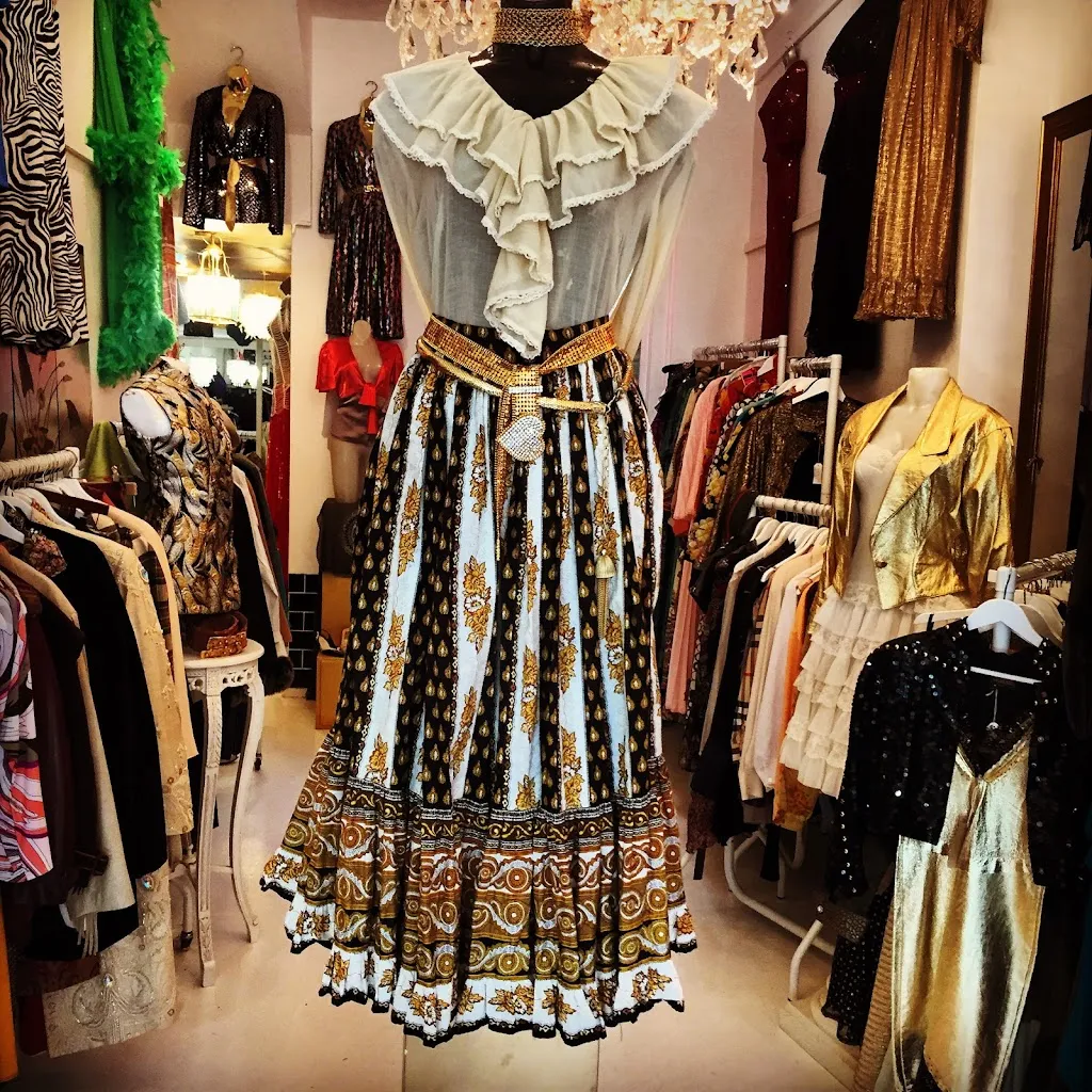 Karen Vintage Boutique @293