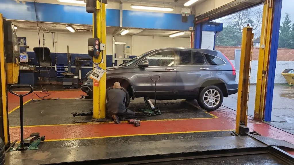 Kwik Fit - Hatch End