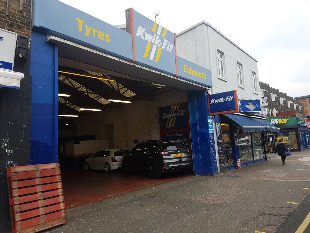 Kwik Fit - London - Bethnal Green
