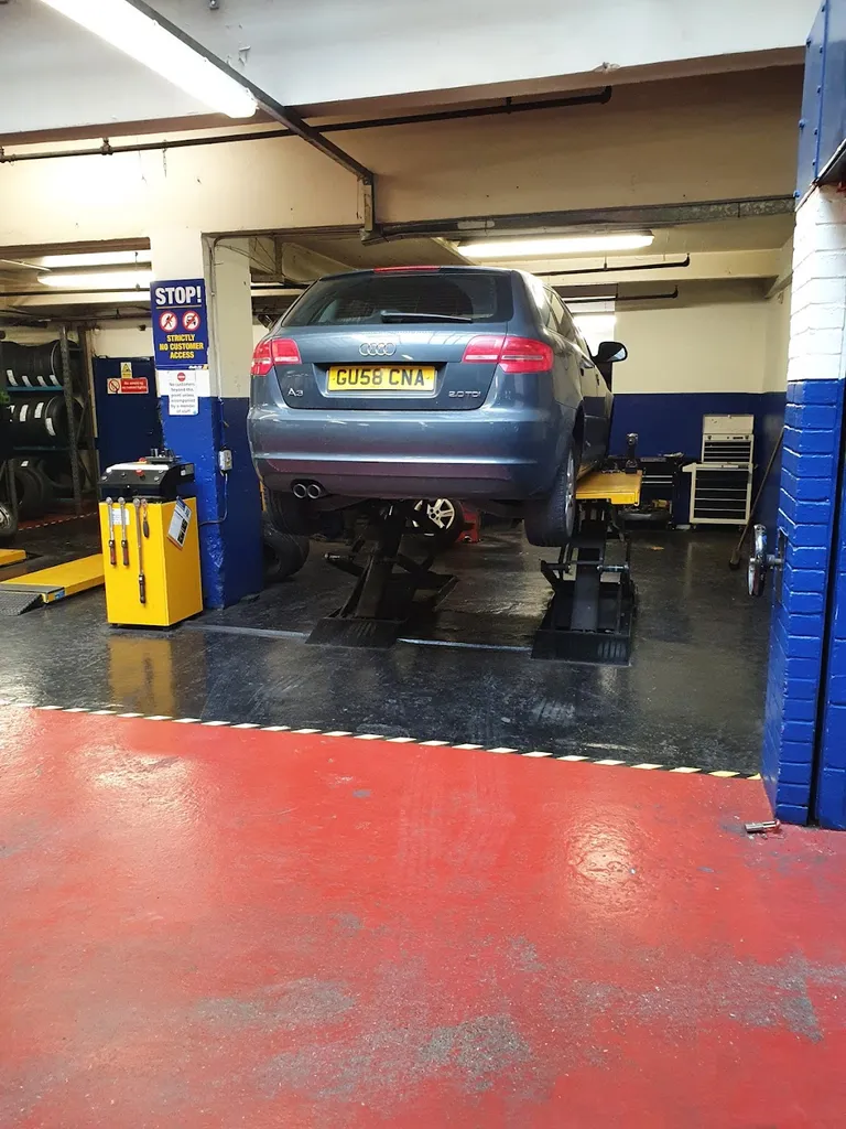 Kwik Fit - London - Chelsea