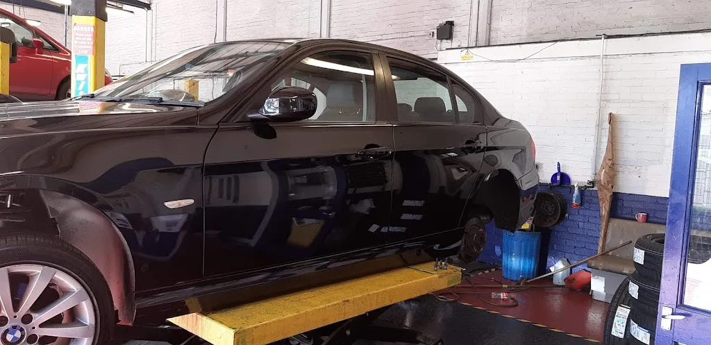 Kwik Fit - London - Eltham