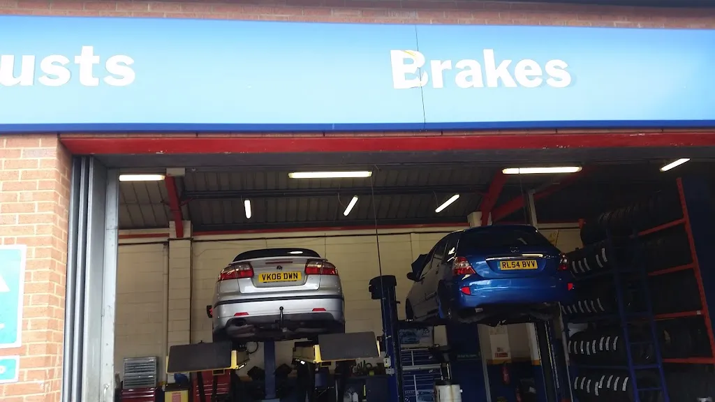 Kwik Fit - London - West Norwood