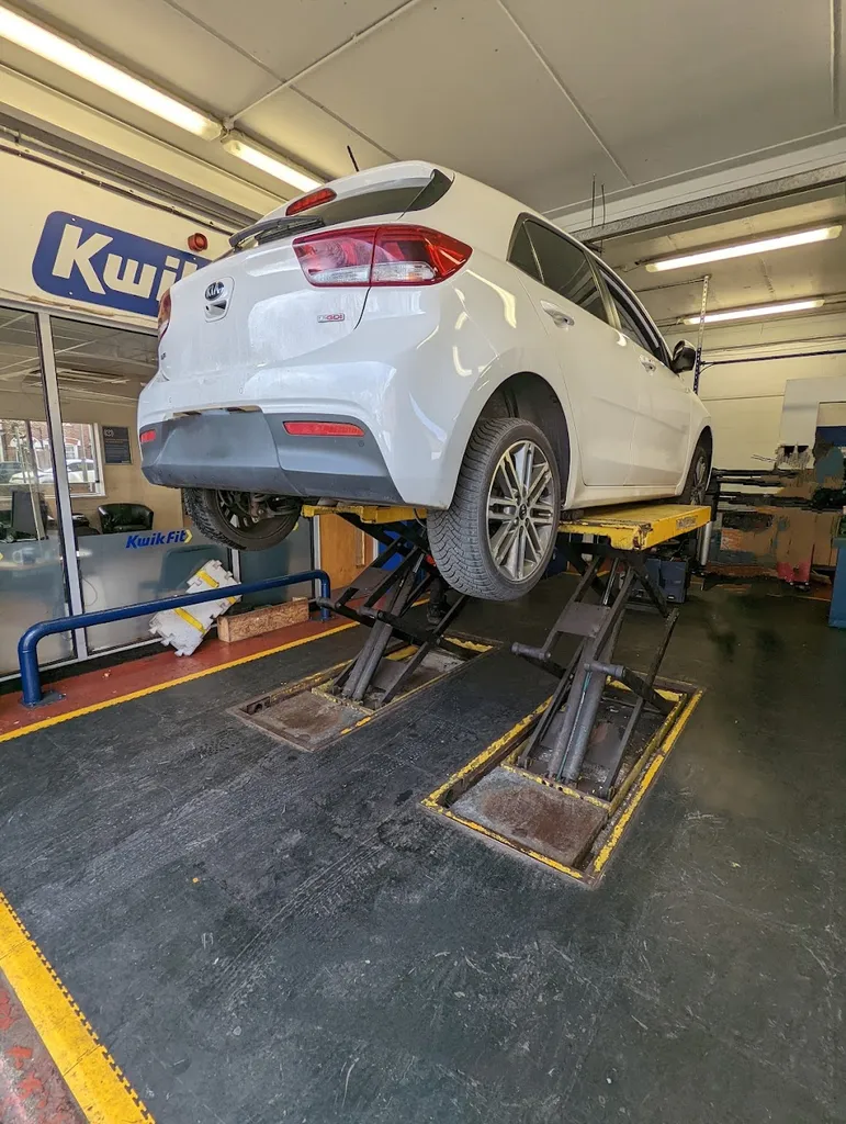 Kwik Fit - London - Whetstone
