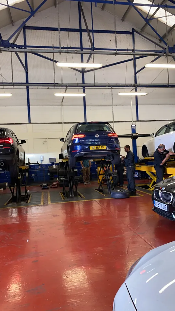 Kwik Fit Plus - London - Colindale