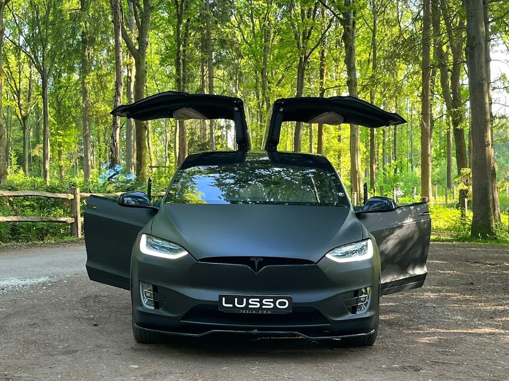 Lusso Specialist Cars