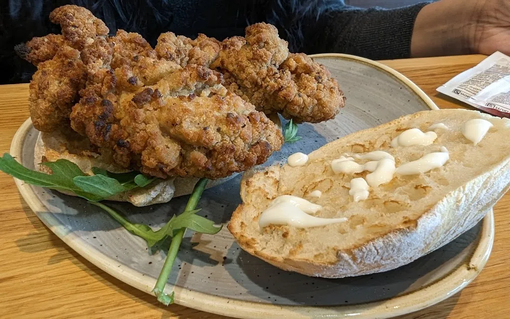 M&S Café
