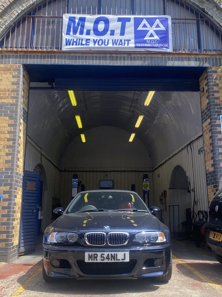 Mick's Garage