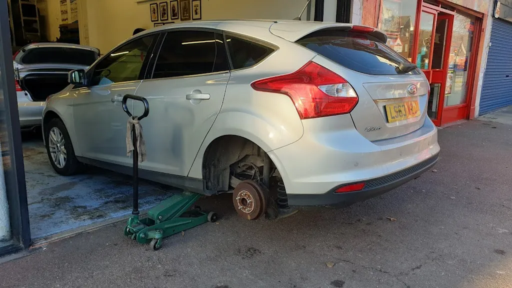 Morris Tyre Service