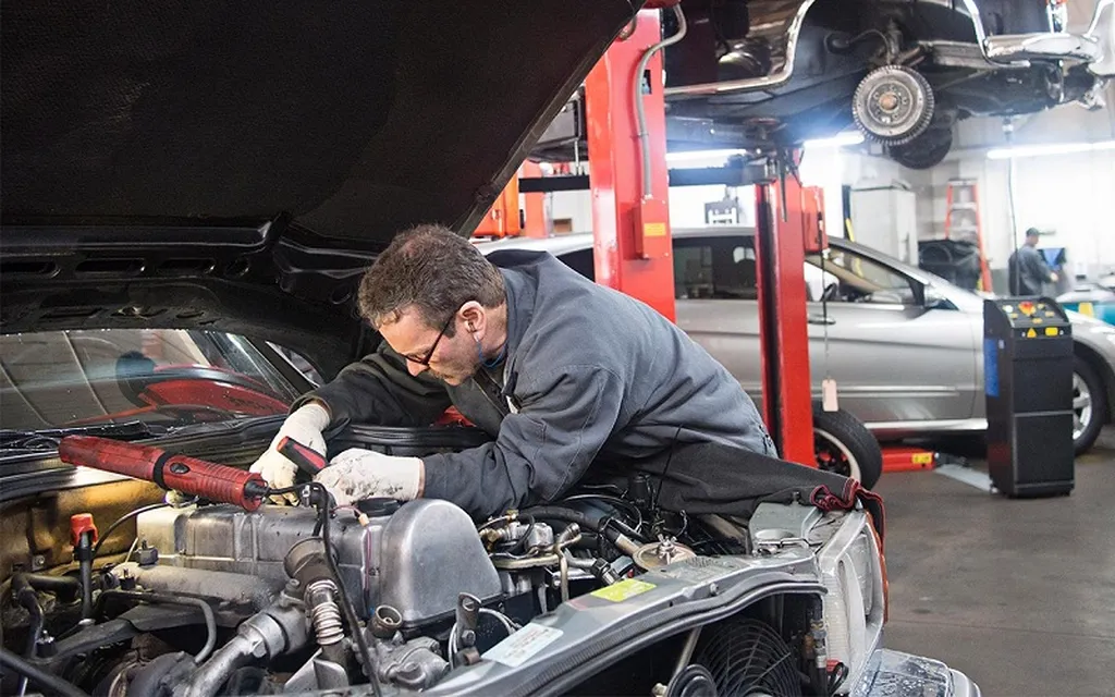 MOT and Vehicle Servicing Center B C Autos