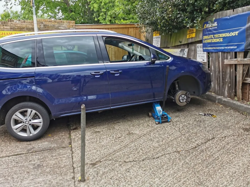 Mottingham Tyre Centre Ltd