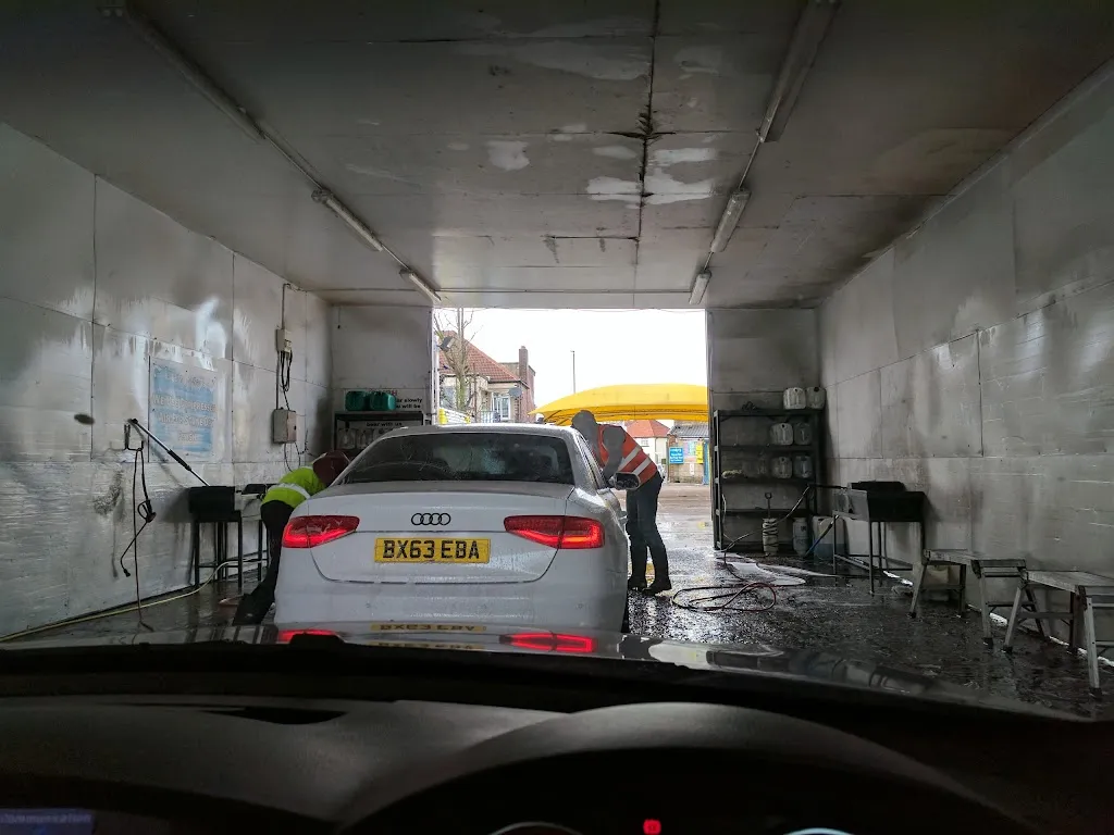 Mr. Lemon Carwash