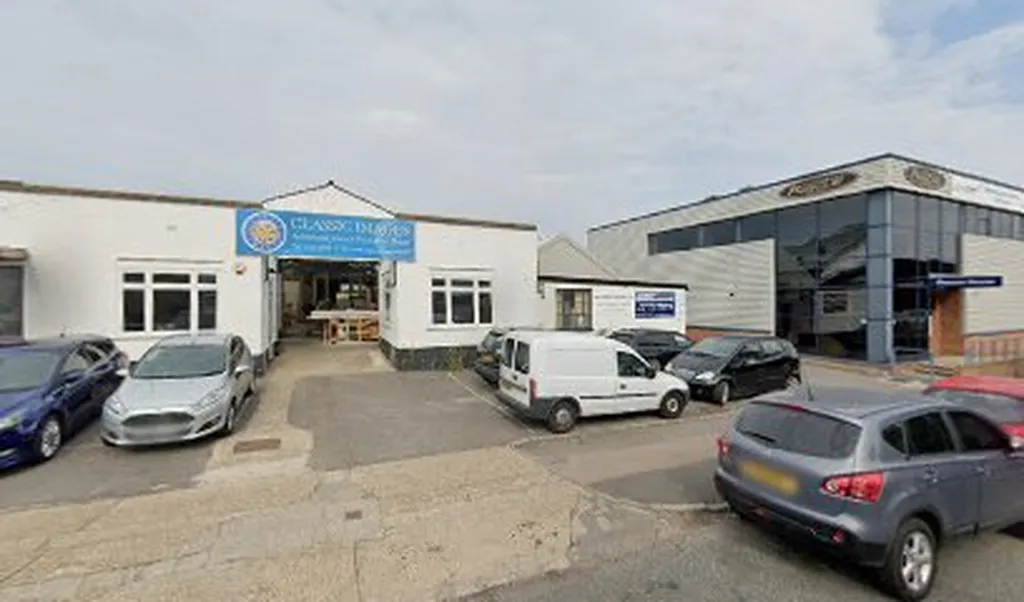 Oakcroft Garage