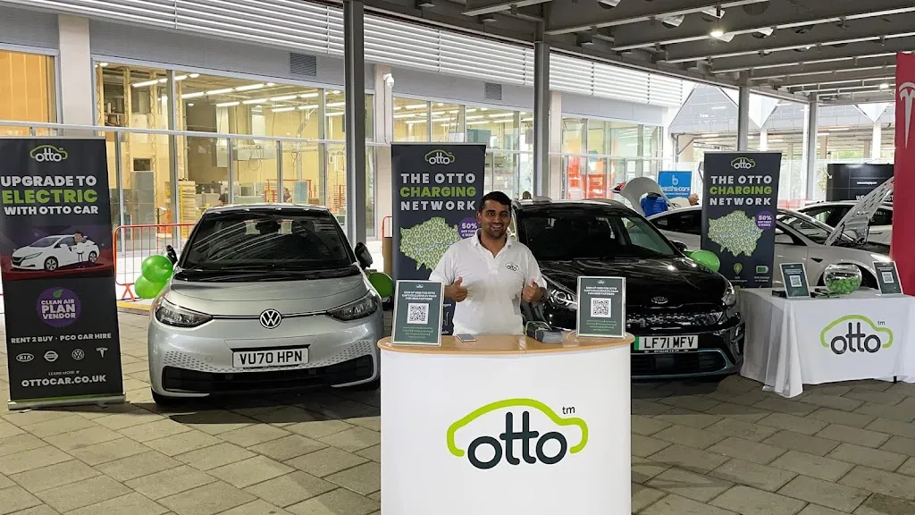 Otto Car - Dulwich - PCO Car Hire & Rent 2 Buy