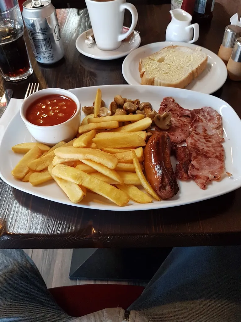 Poppy Cafe