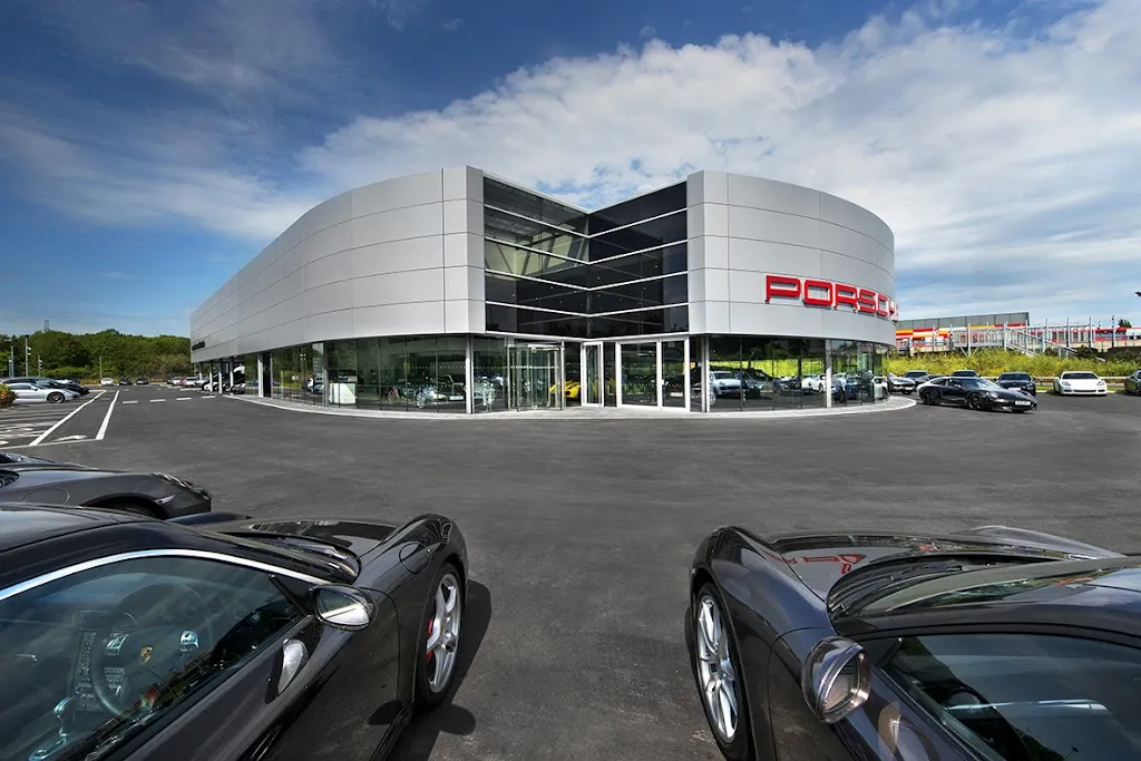 Porsche Centre East London