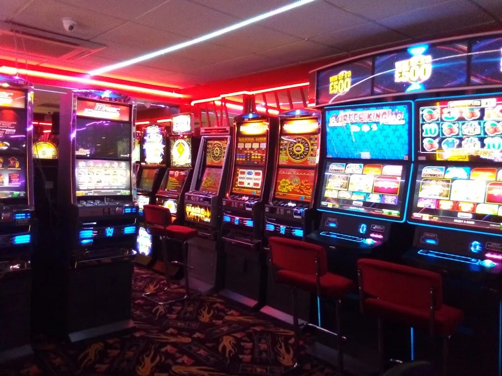 Reels Casino Slots
