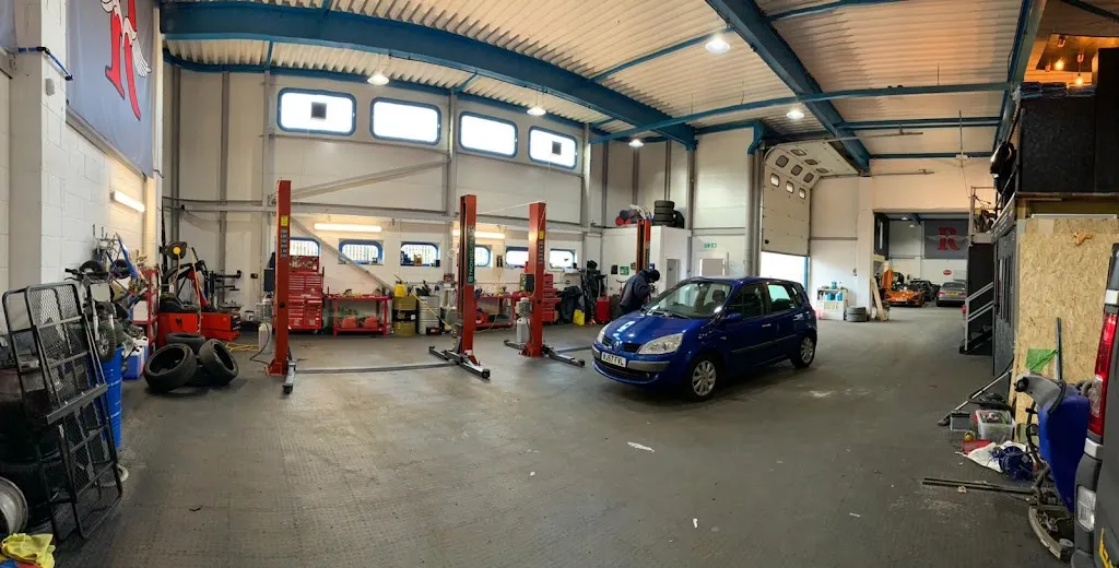 Revamp Autoworks & Customs