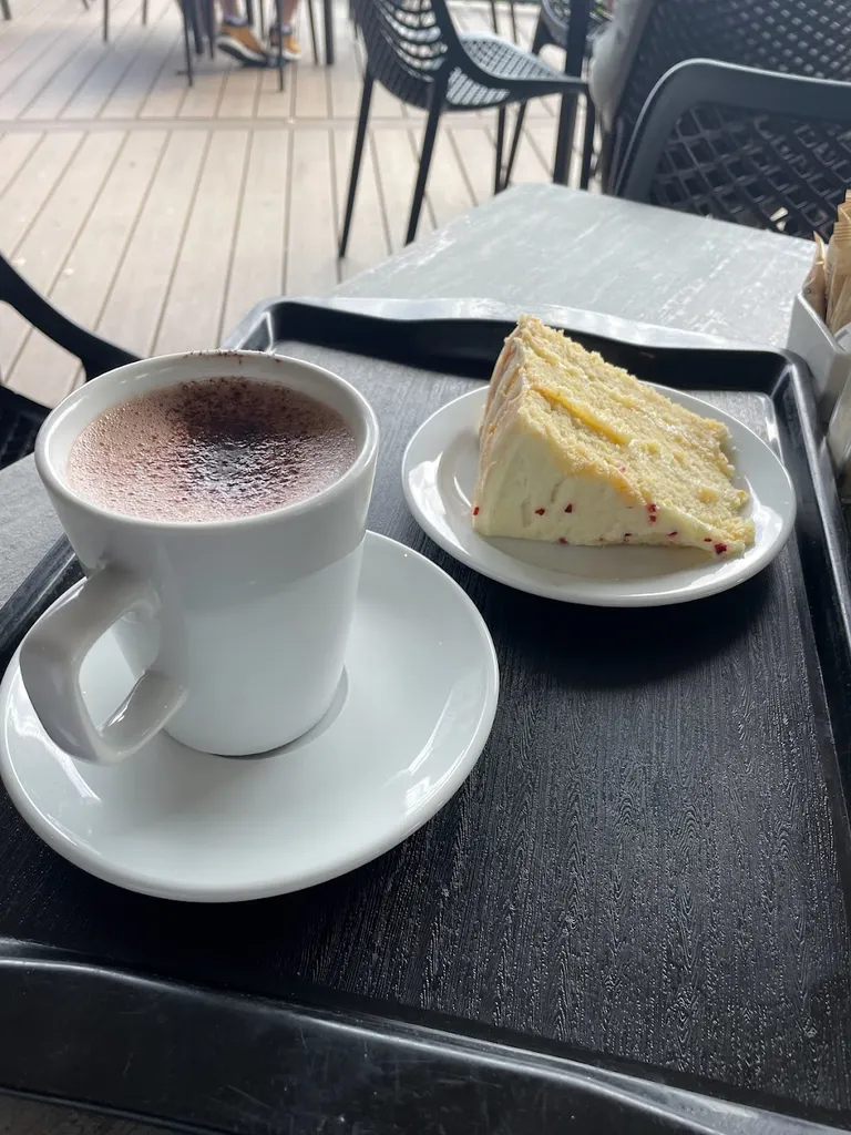Riverside Café