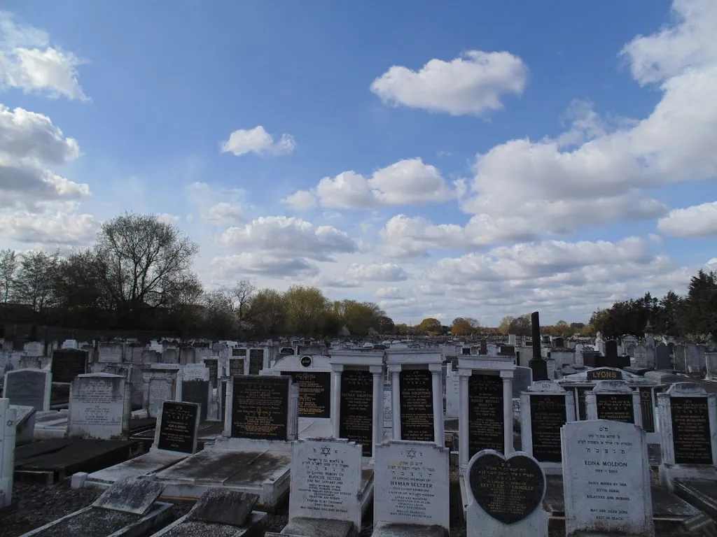 Rowan Road Jewish Cemetery