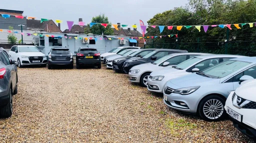 Select Motors (GB)