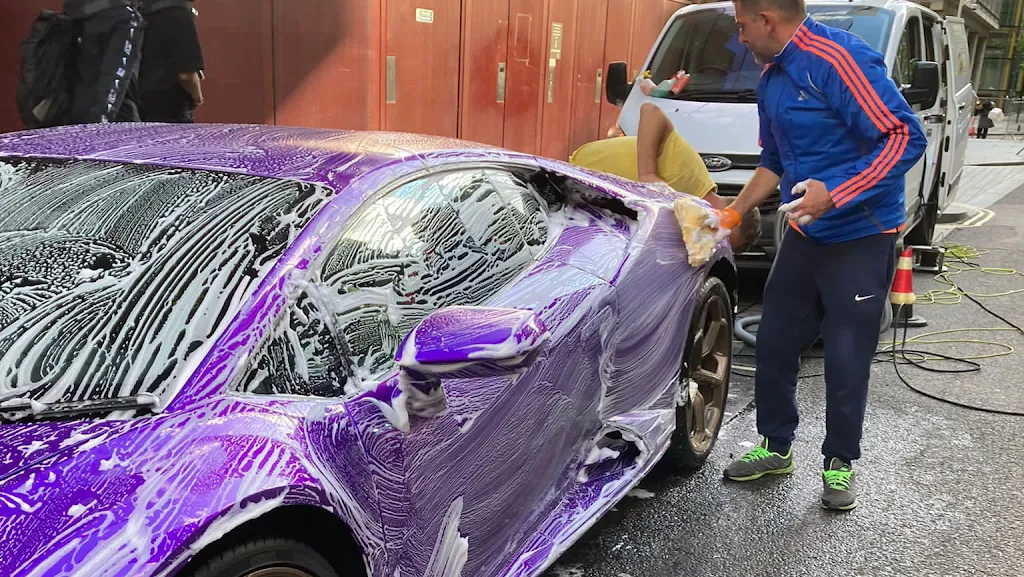 SHINING MOBILE CAR WASH