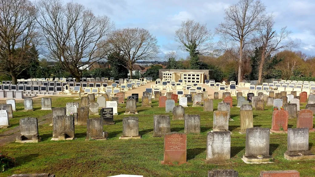 Southgate Cemetery