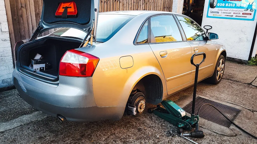 Southlands Tyres