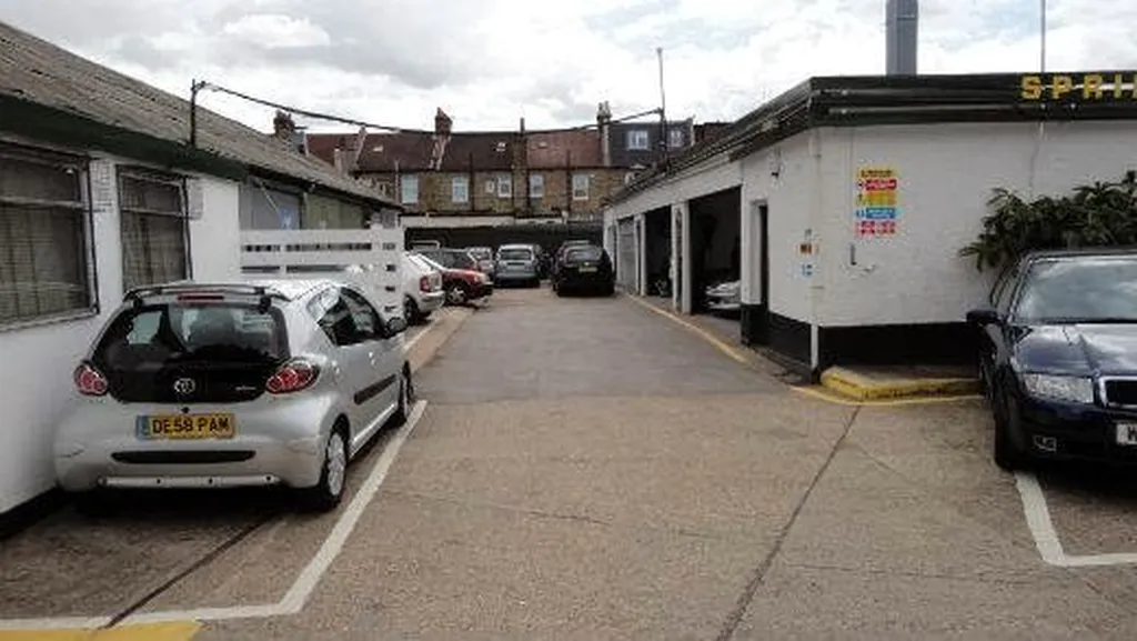 Springbok Garage Ltd