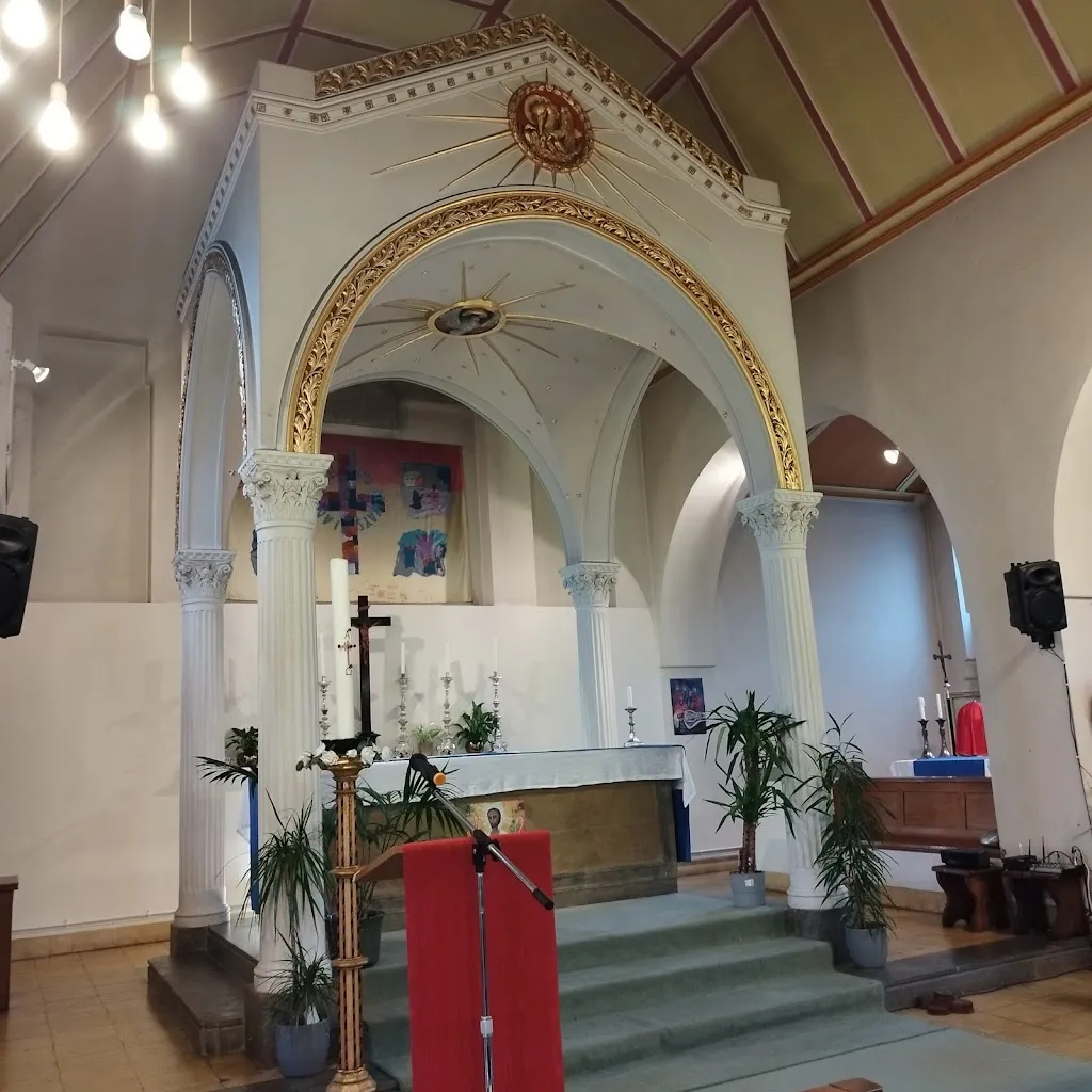 St Philip and St James’ Church