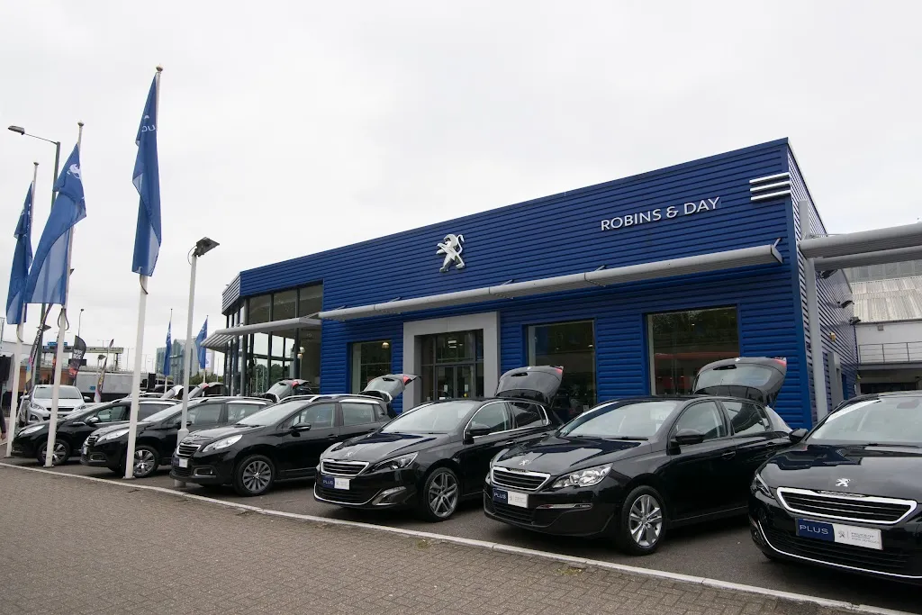 Stellantis &You Peugeot West London